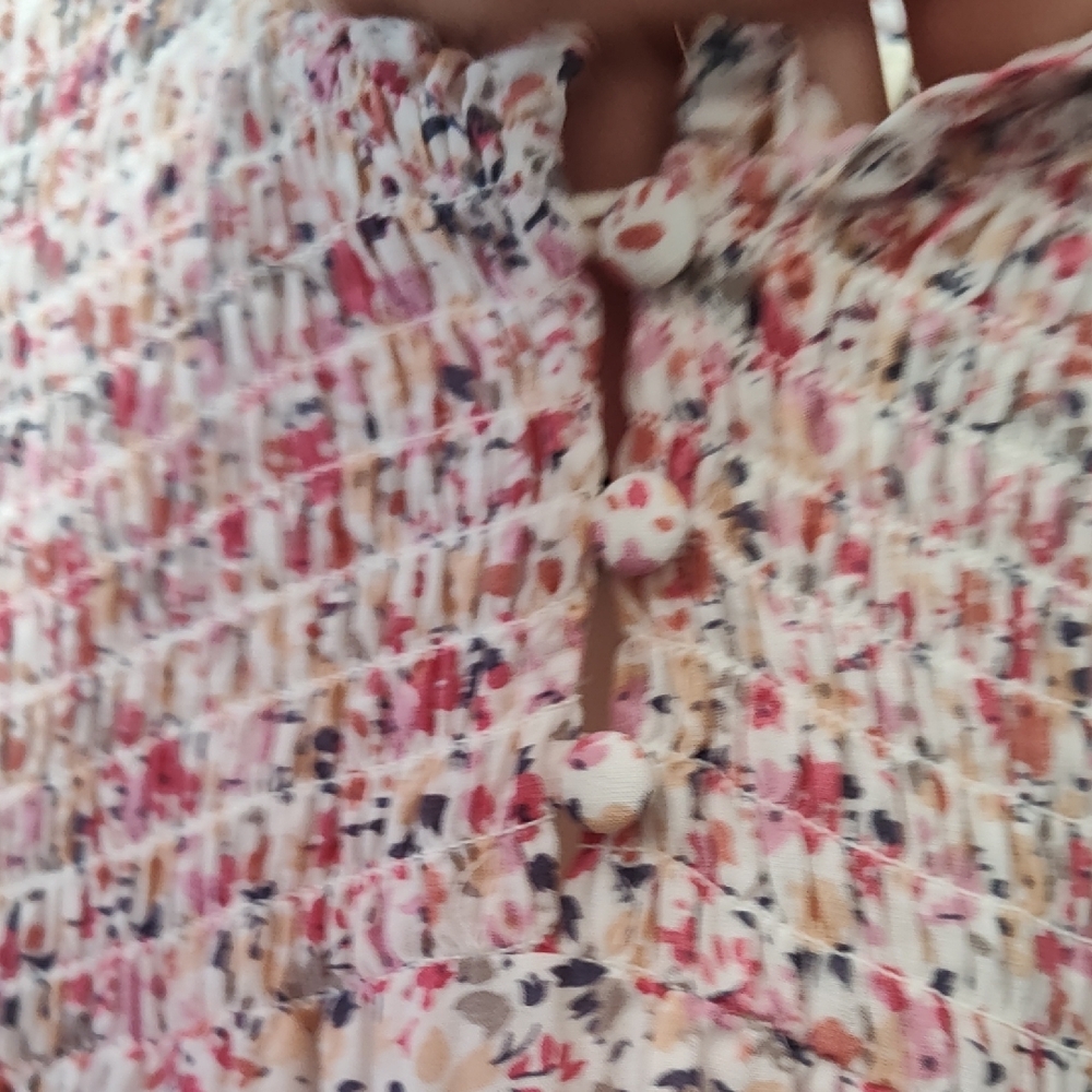 *NWT Cynthia Rowley Pink White Floral Smocked Blouse Long Sleeve Flowy Blouse - Picture 4 of 6